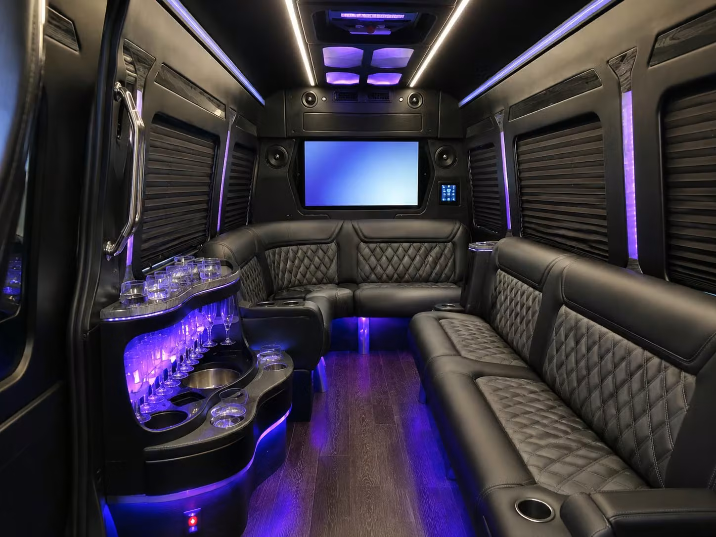 let boyntonbeachcharterbus com handle the prom night logistics while your group focuses on having fun