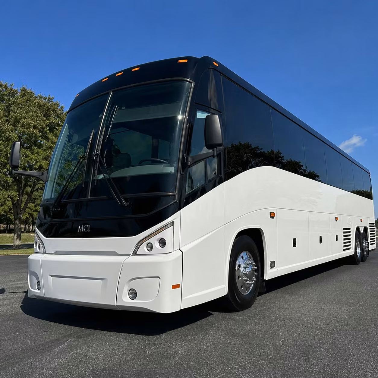 long distance charter buses from boynton beach to orlando make theme park group trips easy